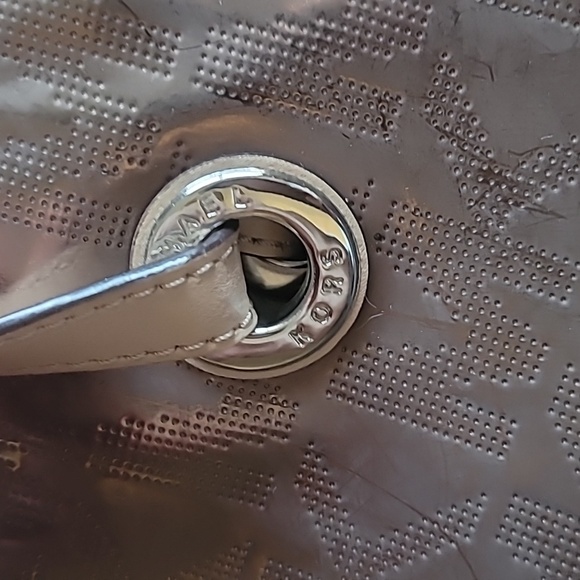 Michael Kors Gold Mirror Signature PVC and Leather Tote Gold tone large bag - Picture 12 of 16